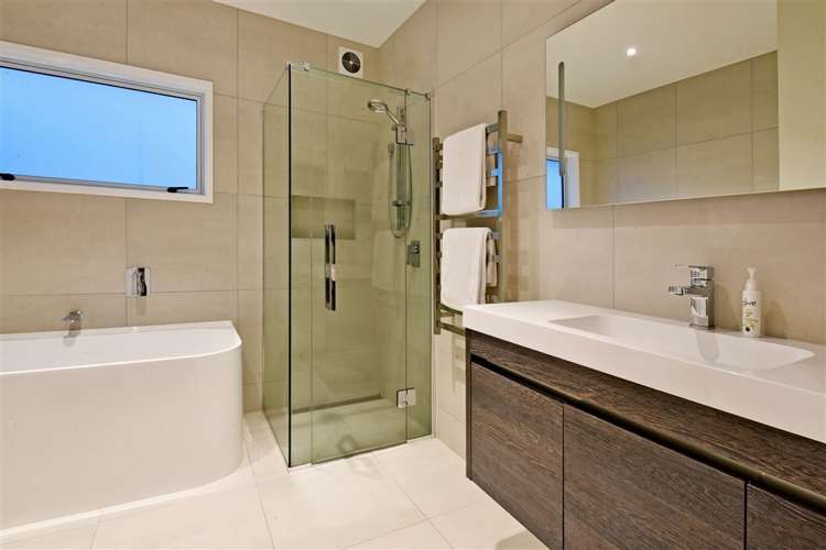 5 Katui Street Castor Bay_23