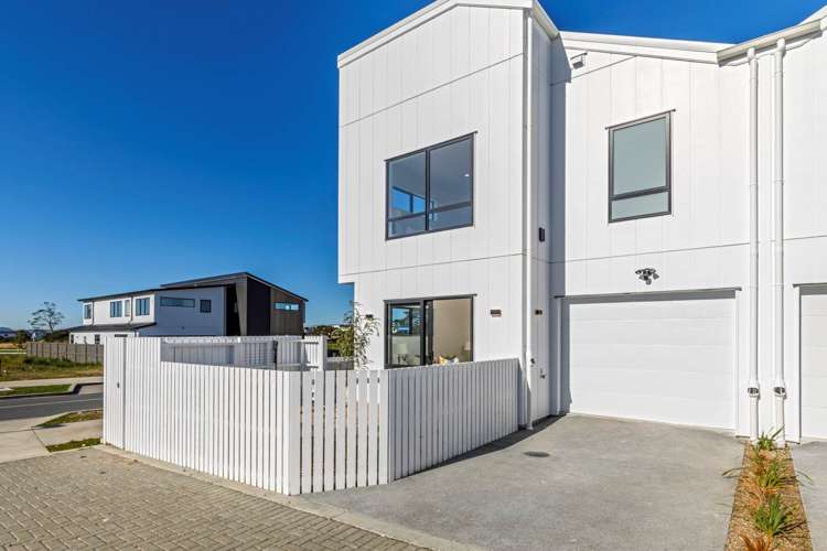 34 Bristol Freighter Road Hobsonville_27