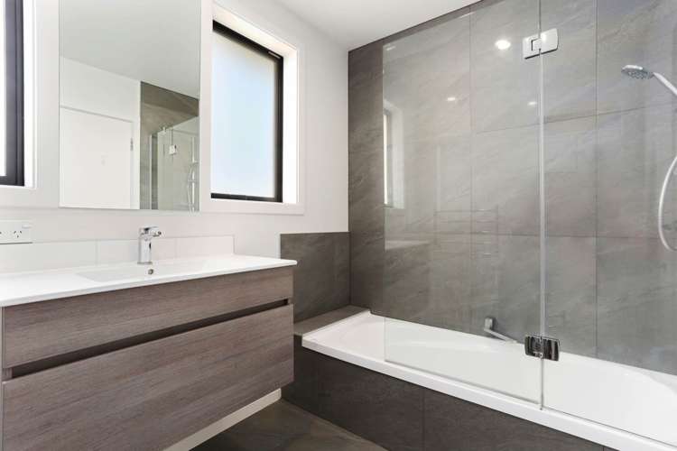 18 Tamatea Avenue Point England_11