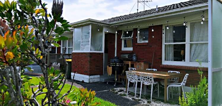 2/6 East Coast Road Milford_15