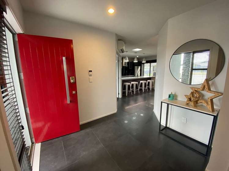 6 Chestnut Close Kelvin Grove_15