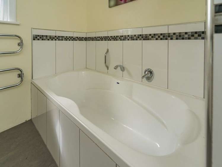 26 Stafford Avenue Annesbrook_13