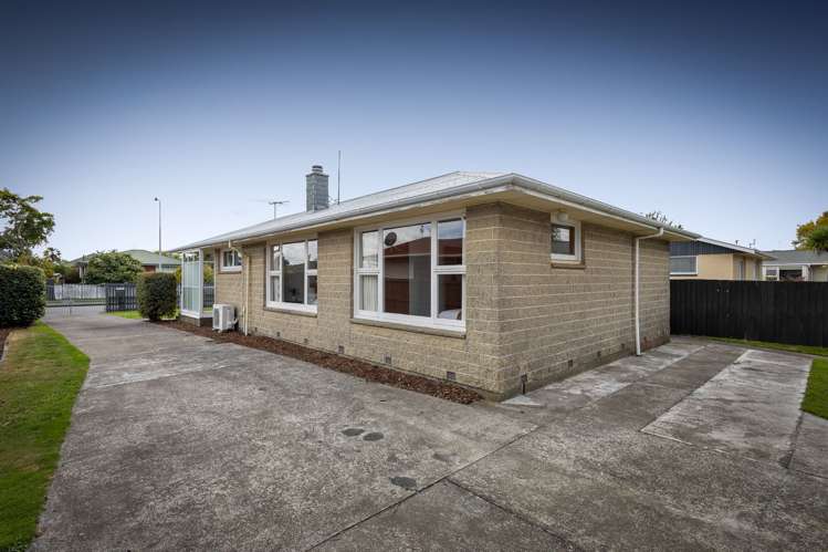 20 Kathleen Crescent Hornby_23