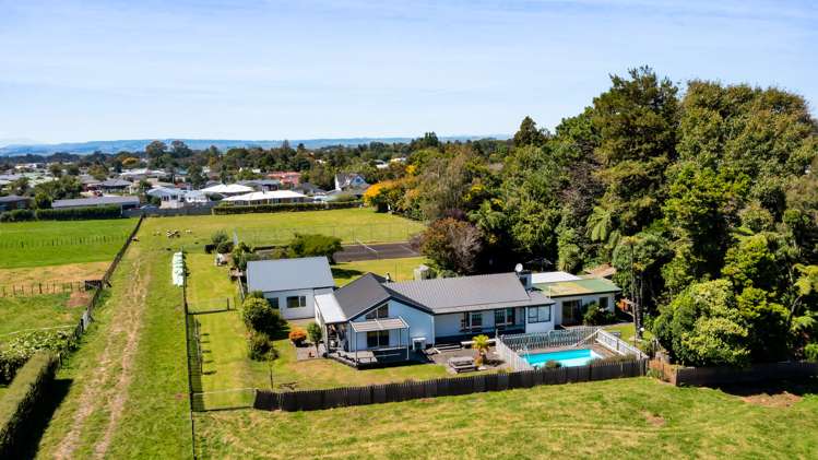 15 Fairbank Avenue Stratford_1