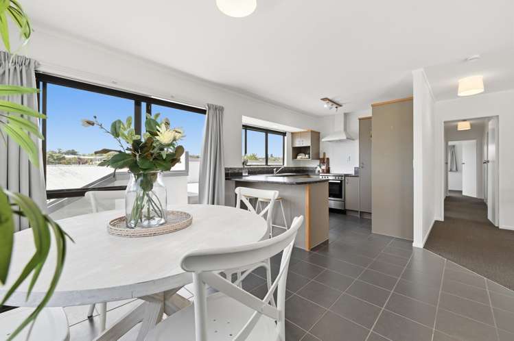 64 Heron Avenue East Matua_9