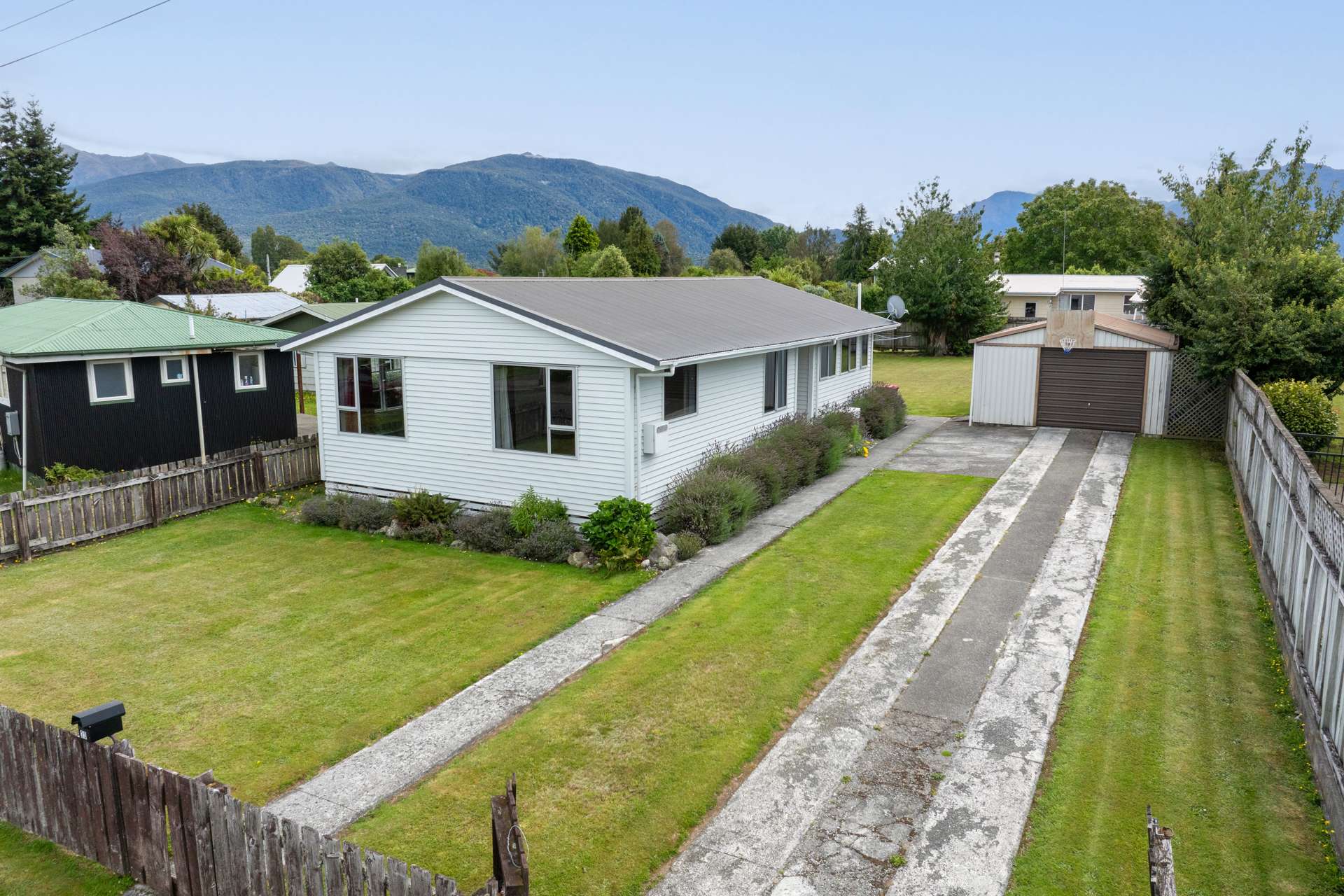 23 Moana Crescent Te Anau_0