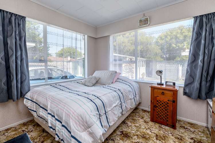 8 Booth Street Carterton_21