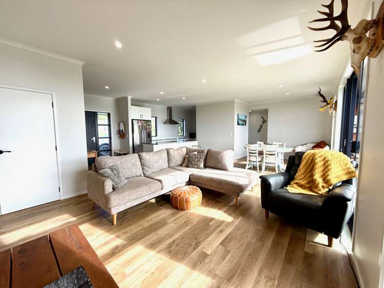 669A Te Hutewai Road Raglan_14