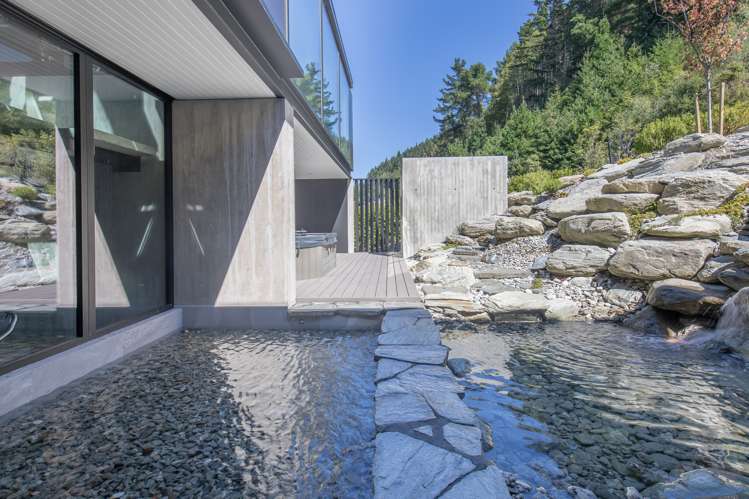 7 Saint Lukes Lane Queenstown_24