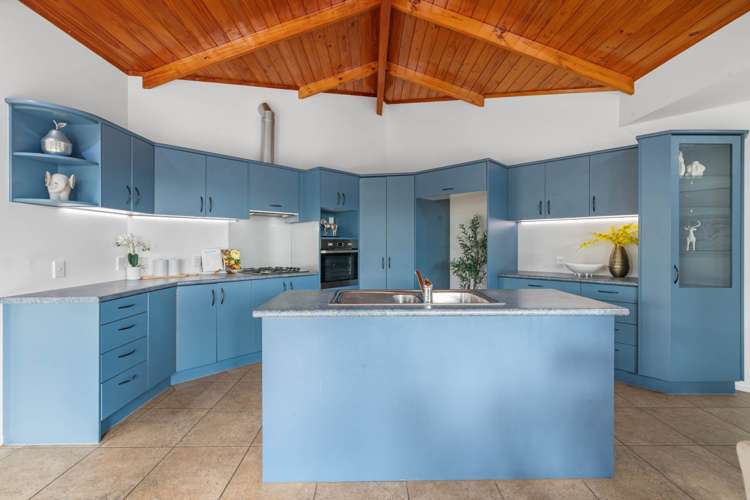 16 Cottesmore Place Huntington Park_3