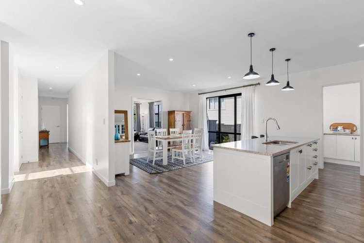 7 Tawa Place Orewa_13