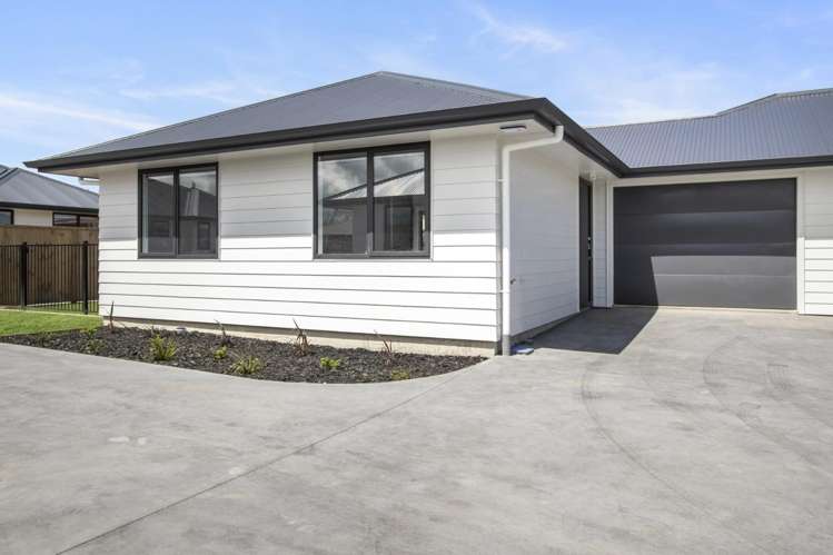 2/18 Betley Crescent_0