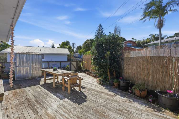 57 Chorley Avenue Massey_14