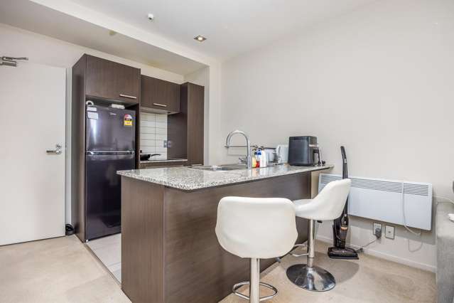 A210/130 Anzac Street Takapuna_4