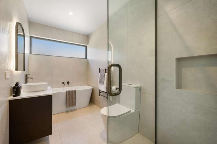 11 Ernie's Way Wanaka_21