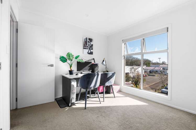 5/9 Vialou Street Hamilton Central_7