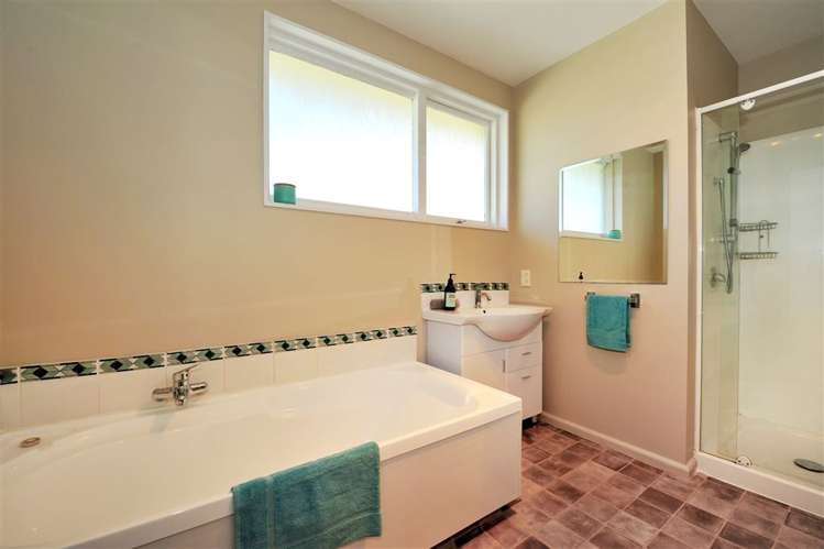 6 Hillcrest Place Avonhead_11