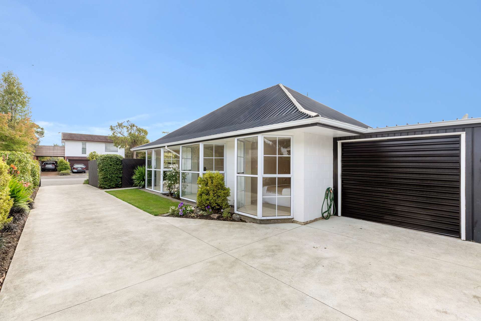 1/21 Greenock Street Redwood_0