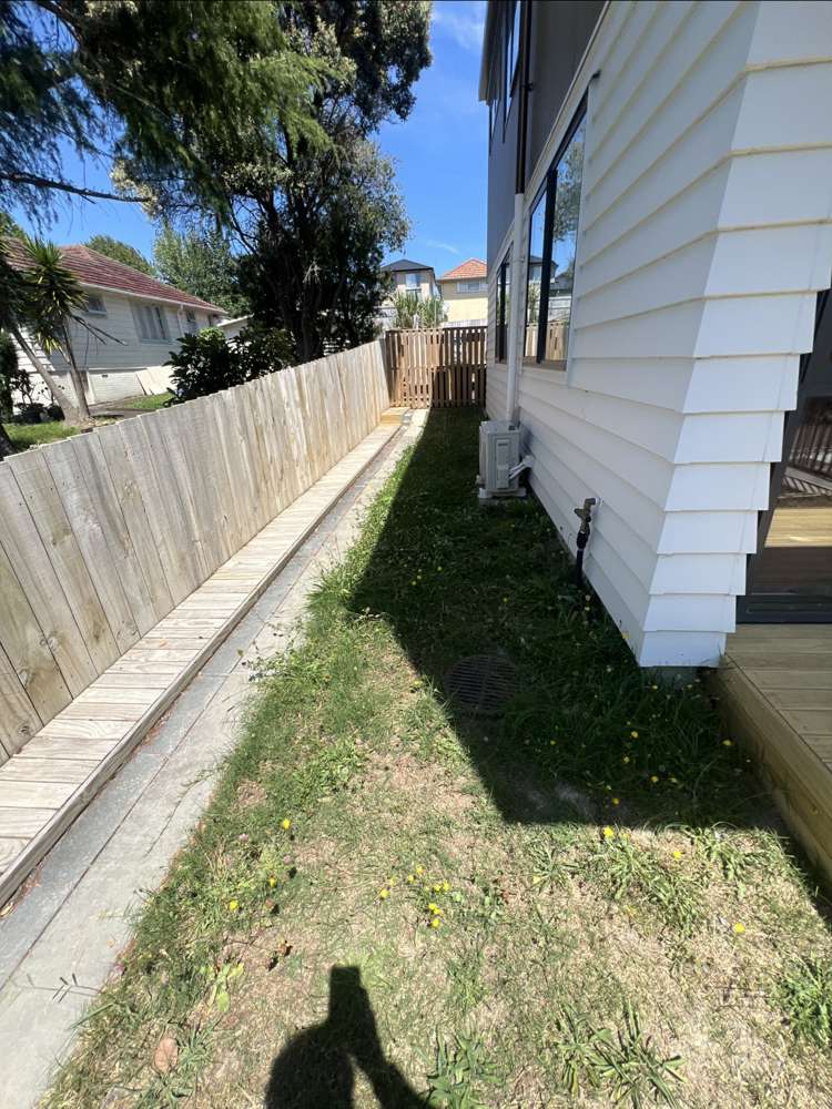 1D Dundale Avenue Blockhouse Bay_3