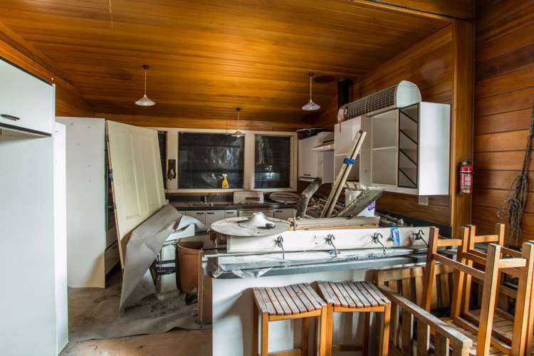 27 Sumner Road Lyttelton_13