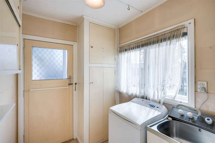 413 Huia Street Camberley_16