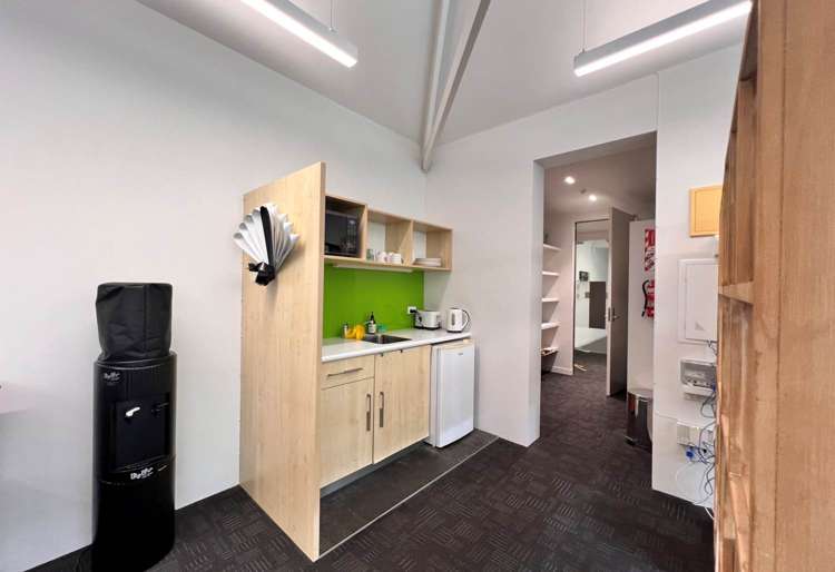 160 Broadway Newmarket_9