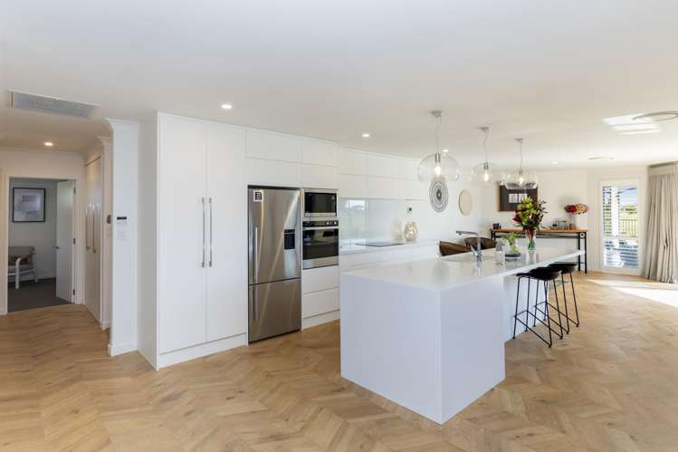 16 Fishermans Rest Waimairi Beach_5