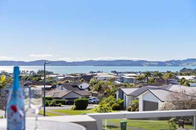 13 Thistle Close_1