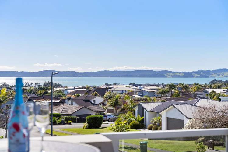 13 Thistle Close Beachlands_1