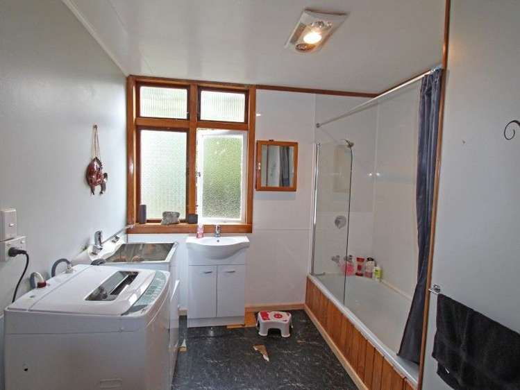 64 Tyndall Street Pahiatua_5