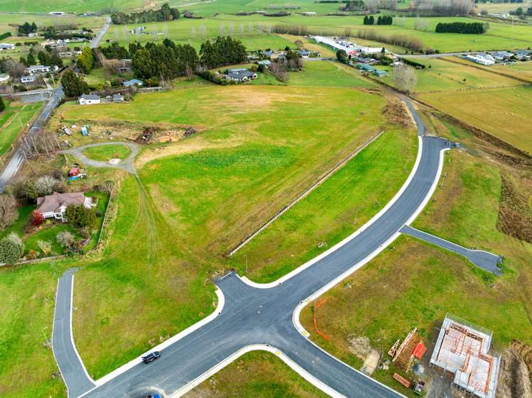 21 Back Road Milton_9