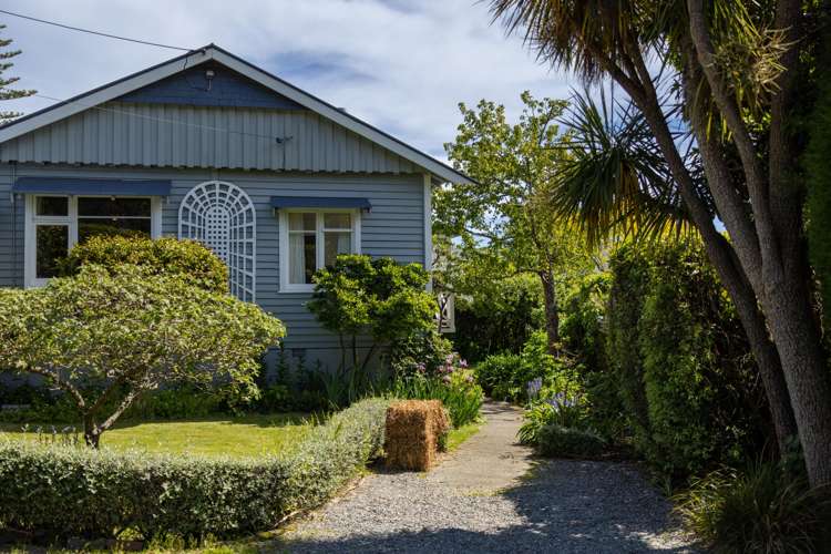 8 Percy Street Akaroa_2