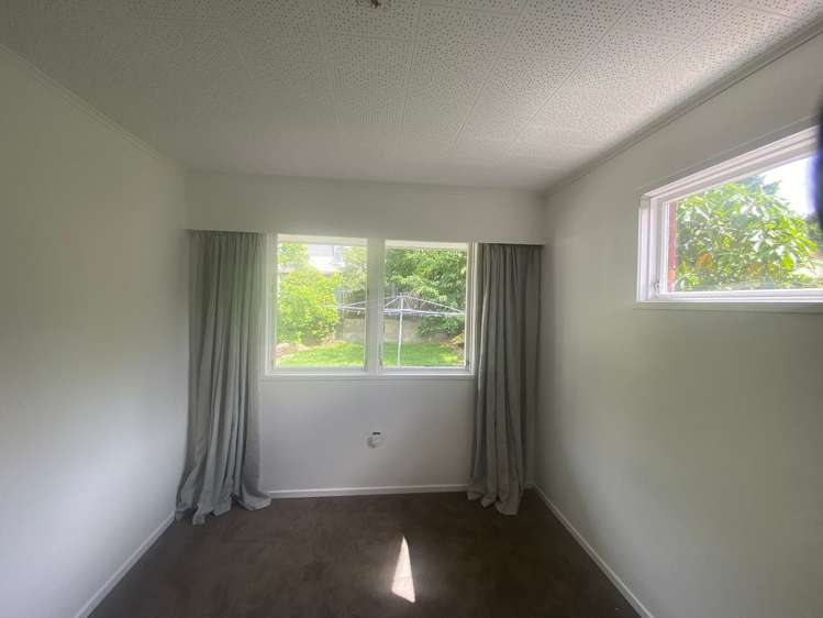 27 Tawa Street Hilltop_13