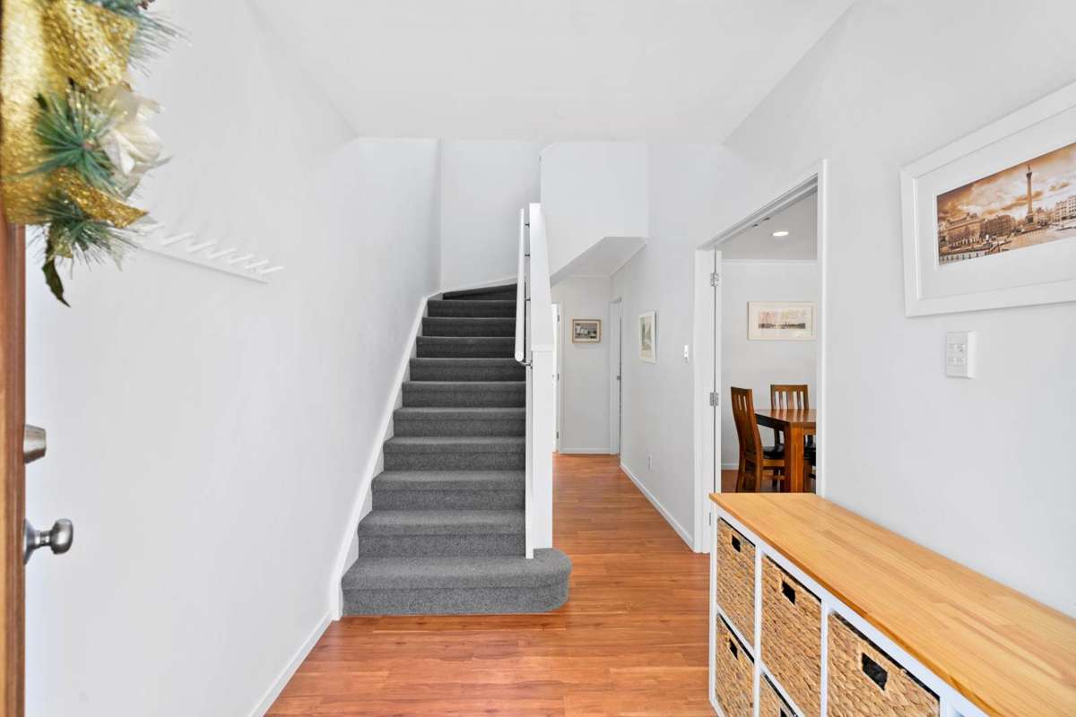 120 Cliff View Drive_5