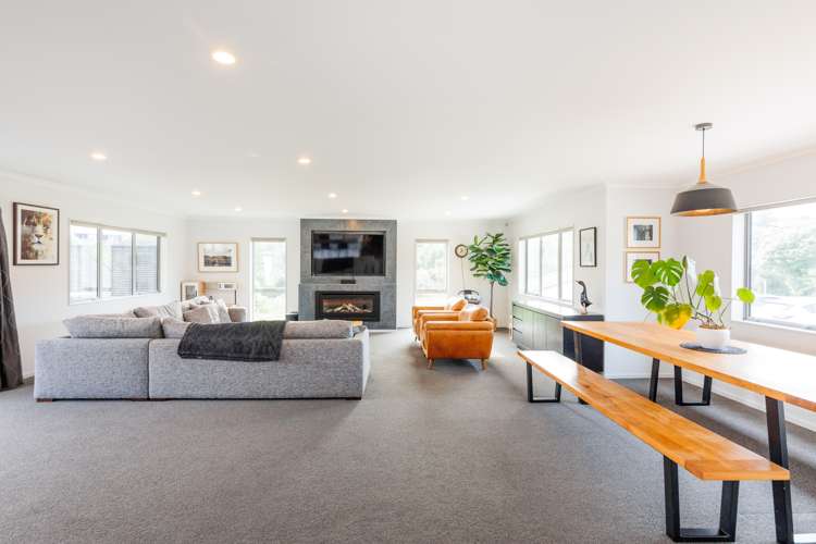 103 Cashmere Drive Fitzherbert_6