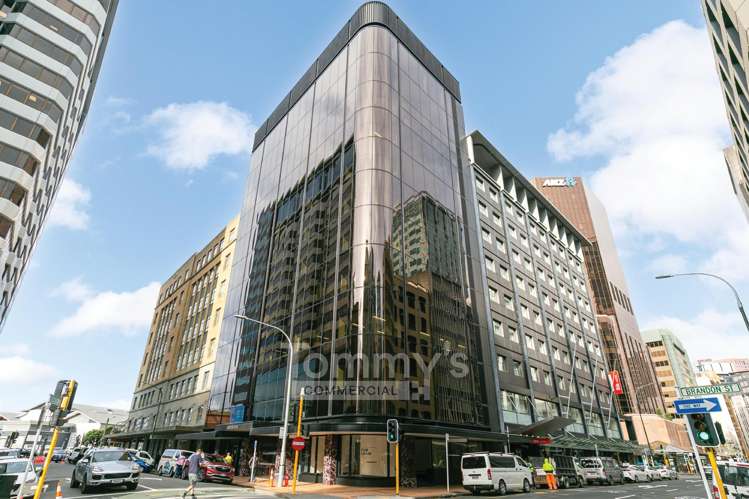 1/149 Featherston Street_0