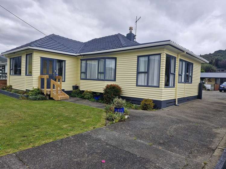 46 Main Road Wainuiomata_0