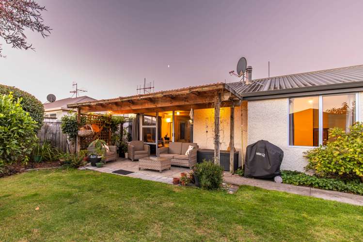 4 Vining Crescent Stoke_5