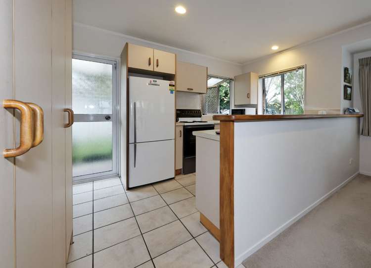 2/28a Godley Road Green Bay_11