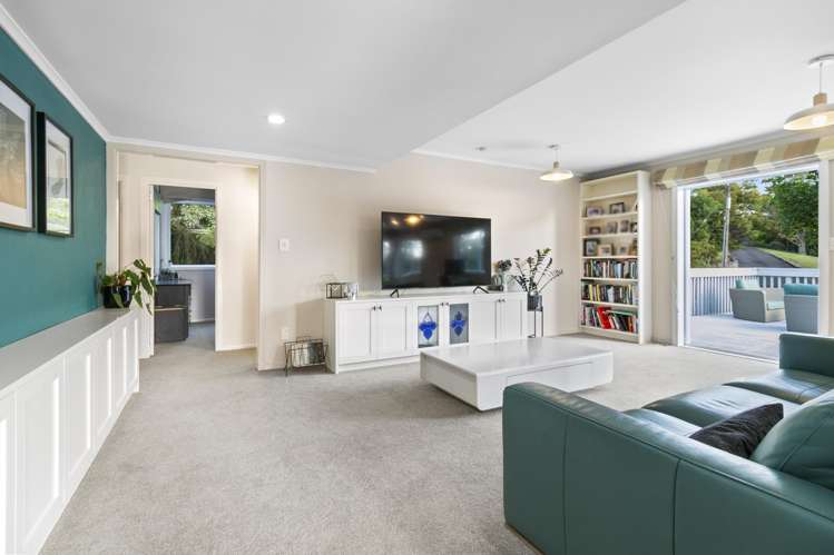 132 Attwood Road Paremoremo_25