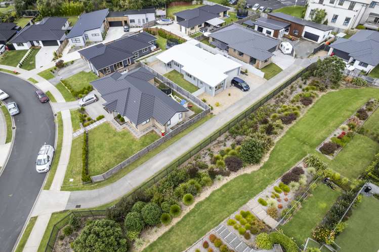 51 Couldrey Crescent Red Beach_20