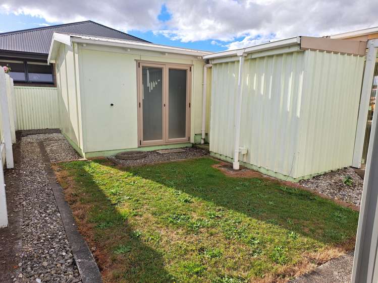 27 Essex Street Levin_10