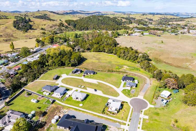 3 Manaaki Circle Paparoa_13