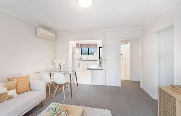  3/32 Kinloch Street Saint Albans_8