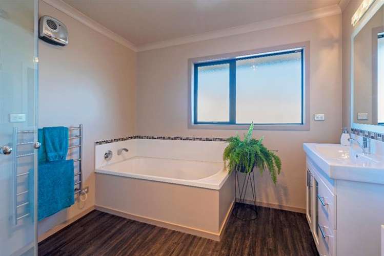 7 Ladbrook Lane Richmond_10