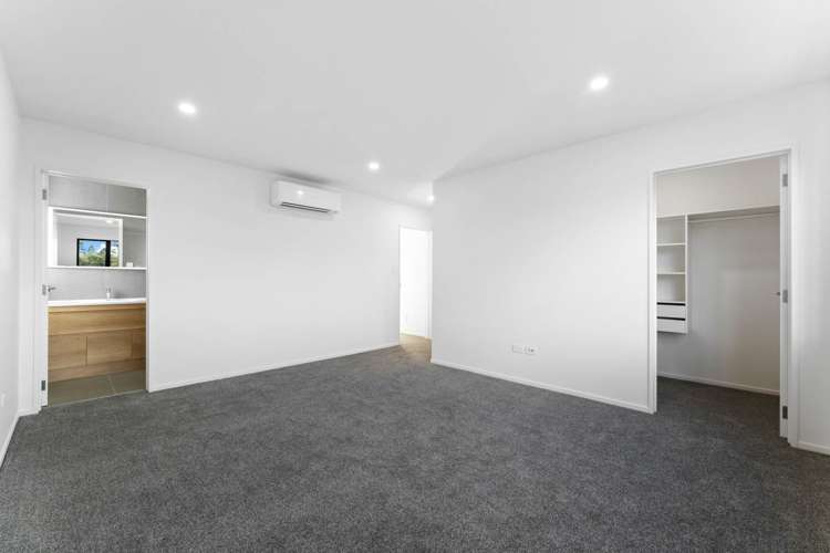 10 Aquamarine Avenue Wainui_13