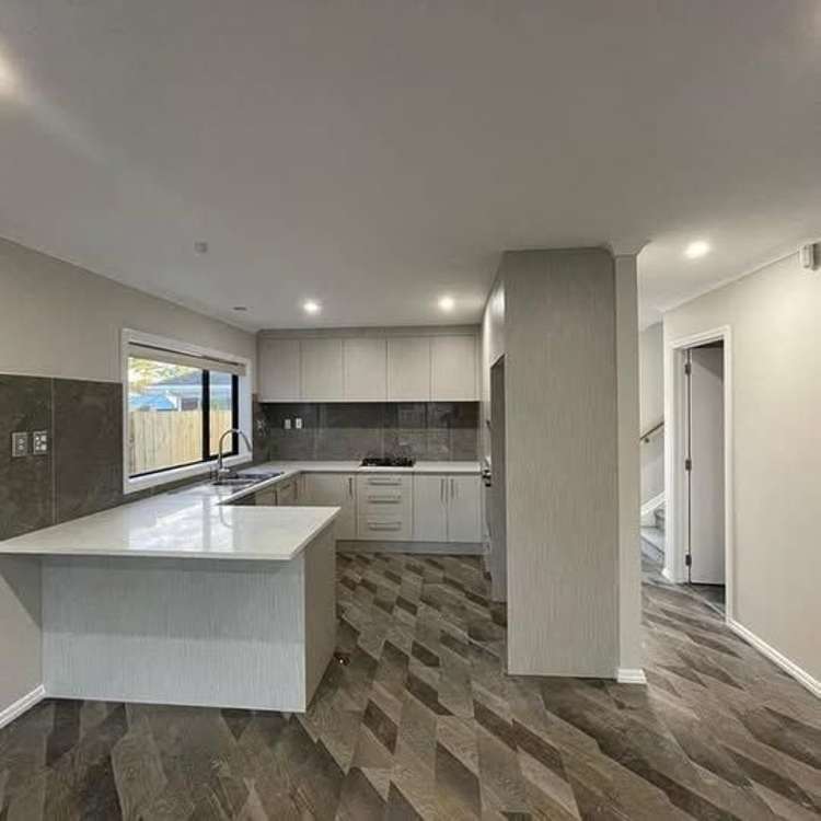 4B Mirrabooka Avenue Botany Downs_3