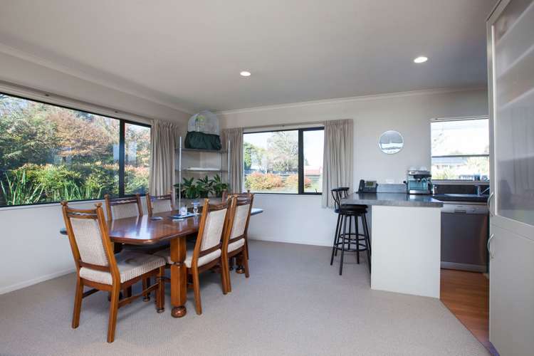 2 Estate Grove Inglewood_4