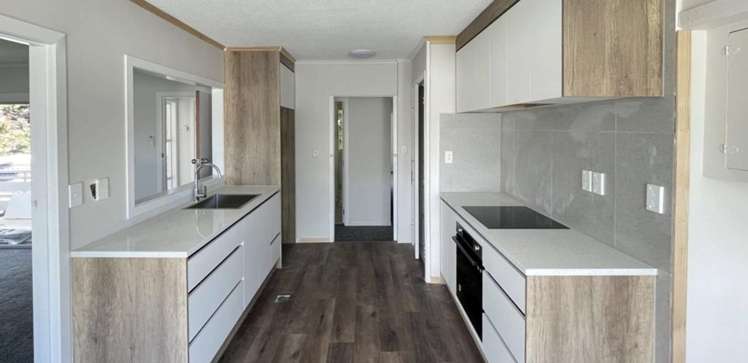 113 Luke Street East 10057_7