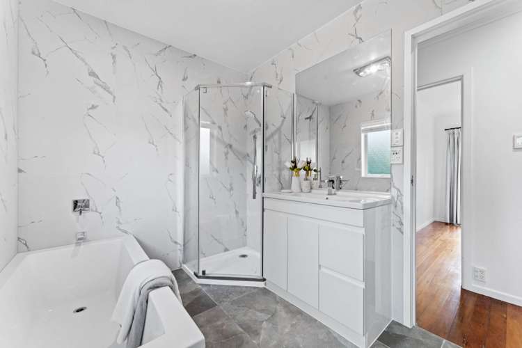 1/10 Rossmore Terrace Murrays Bay_15